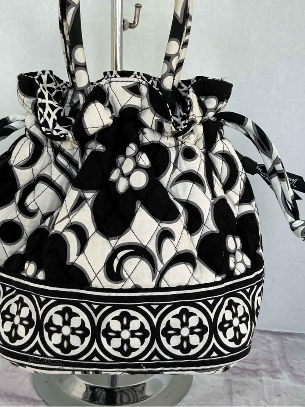 VERA BRADLEY Night & Day Draw String Satchel Black & White Floral Quilted Purse